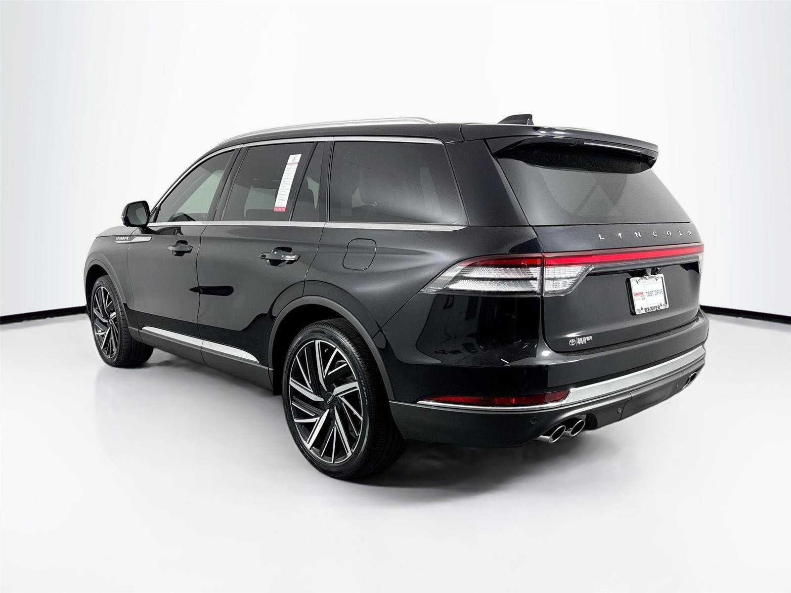 Used 2025 Lincoln Aviator Reserve w/ Equipment Group 201A AWD/4WD image 13