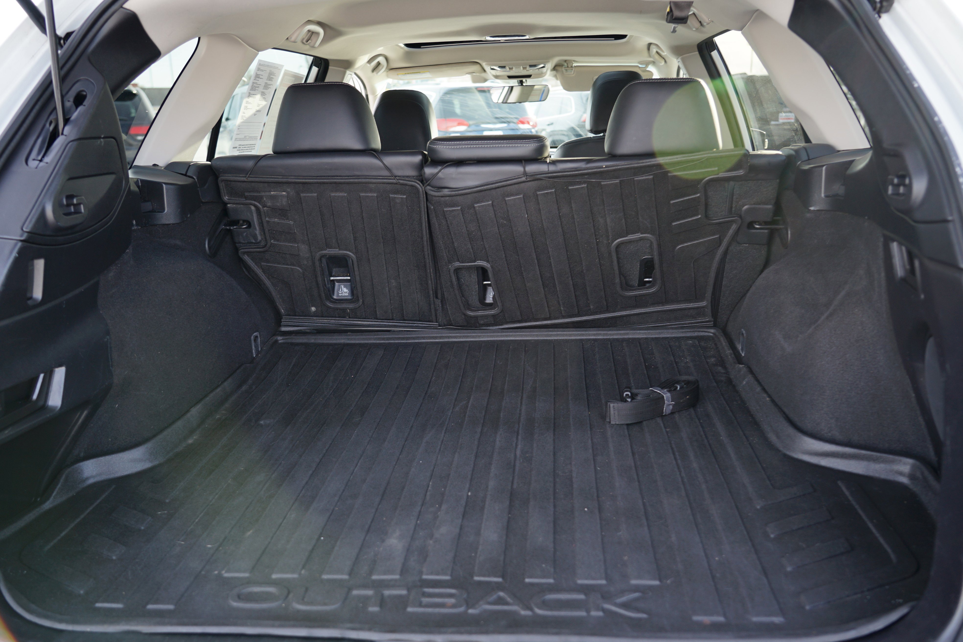 Used 2017 Subaru Outback 3.6R Limited image 27