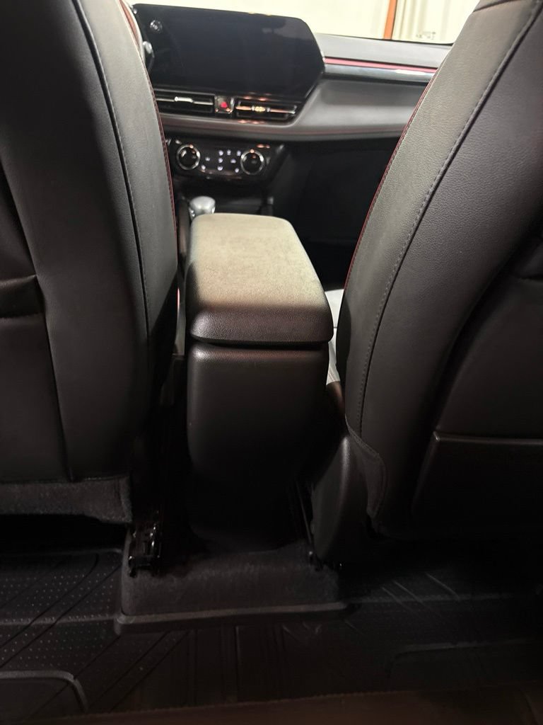 Used 2025 Chevrolet TrailBlazer RS FWD image 18