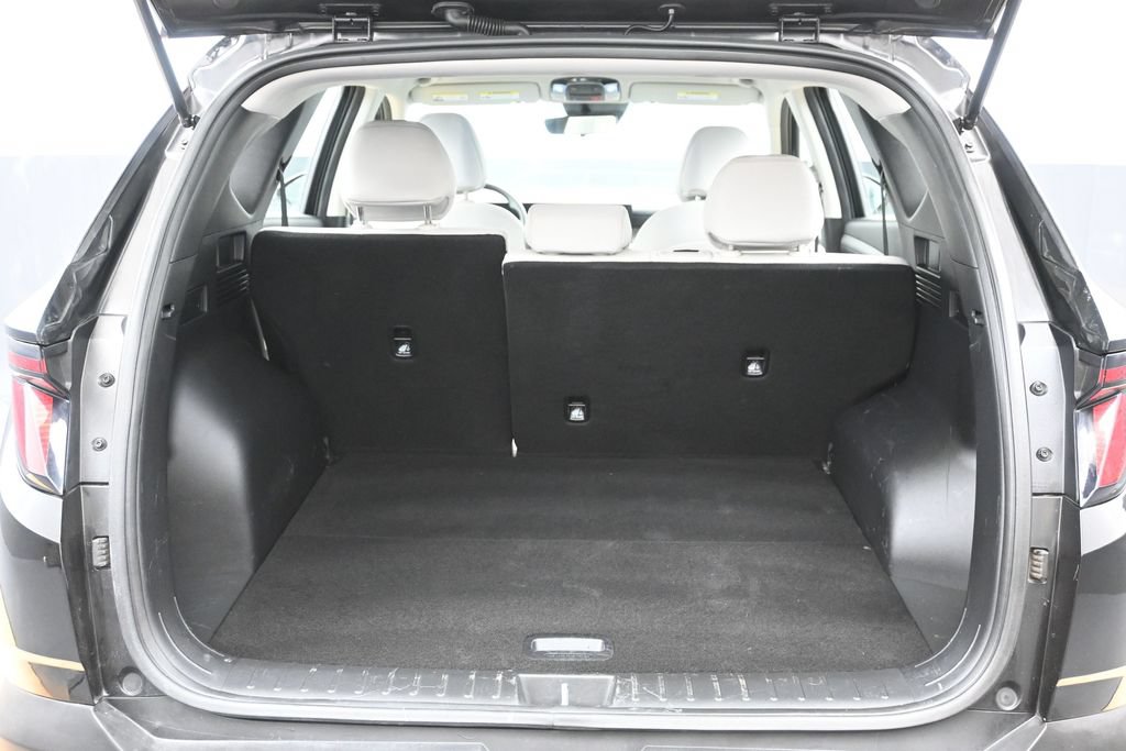 Used 2025 Hyundai Tucson SE FWD image 37