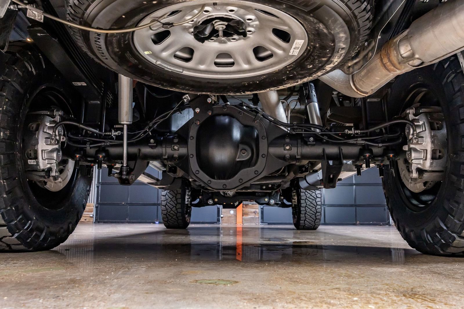 Used 2025 GMC Sierra 2500 SLT image 16