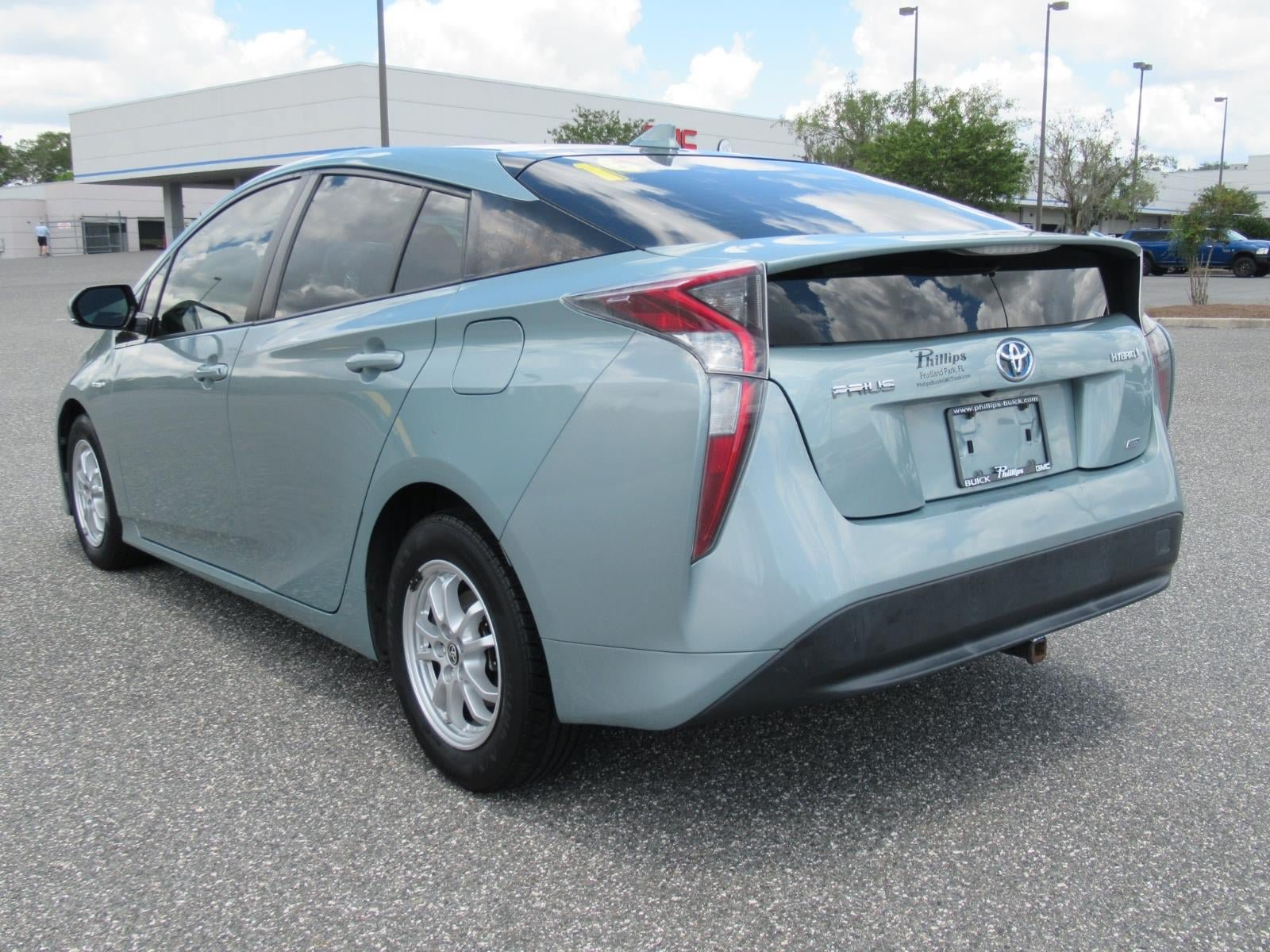 Used 2016 Toyota Prius Two FWD image 5