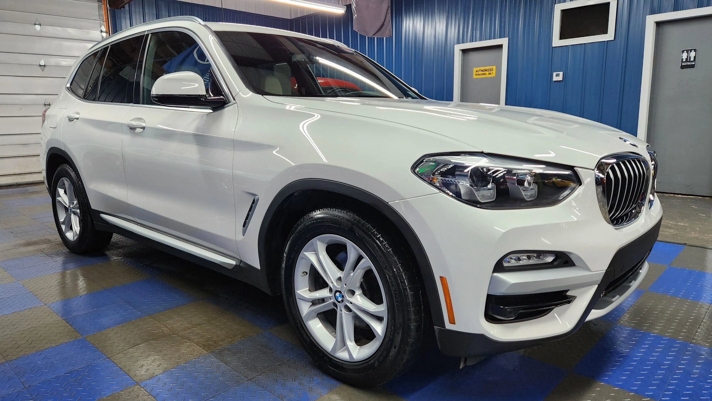 Used 2019 BMW X3 xDrive30i w/ Driving Assistance Package image 2