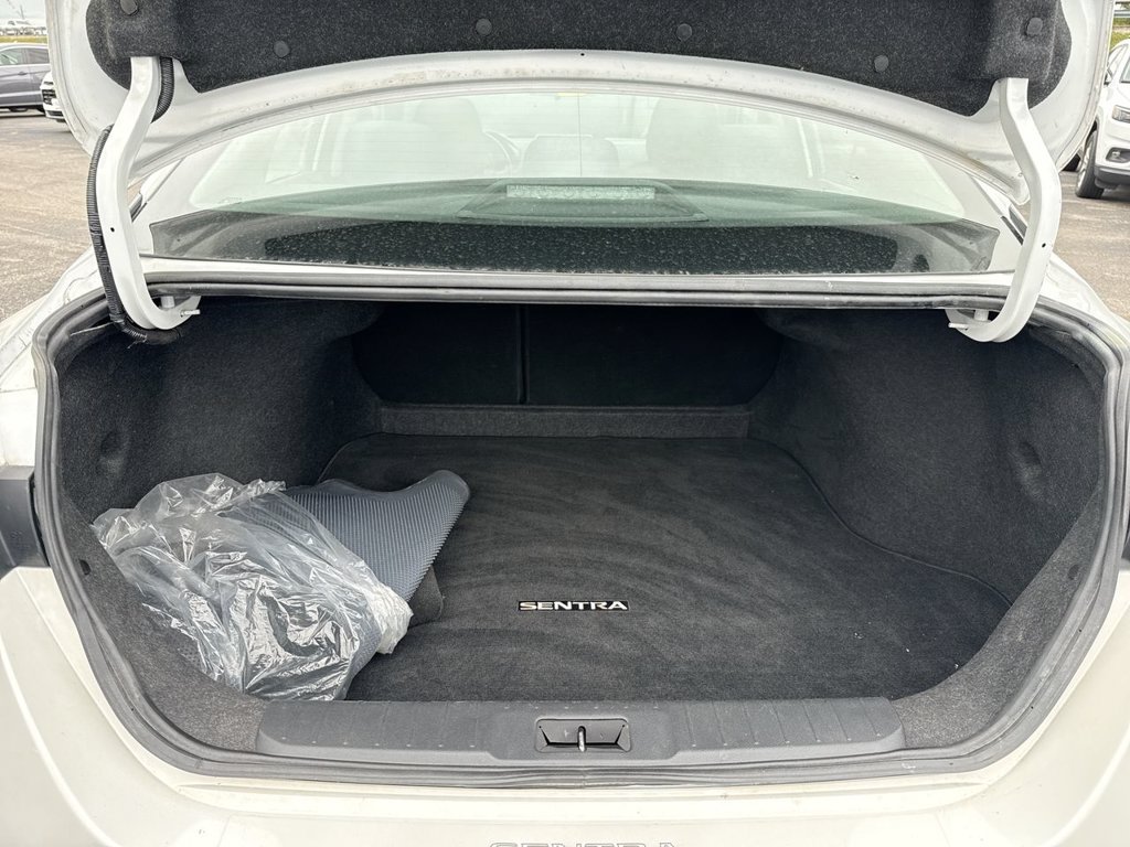 Used 2024 Nissan Sentra SV w/ All-Weather Package FWD image 17