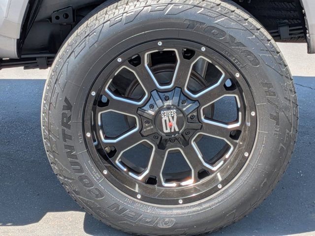 Used 2021 Toyota Tacoma TRD Sport w/ Technology Package RWD image 13
