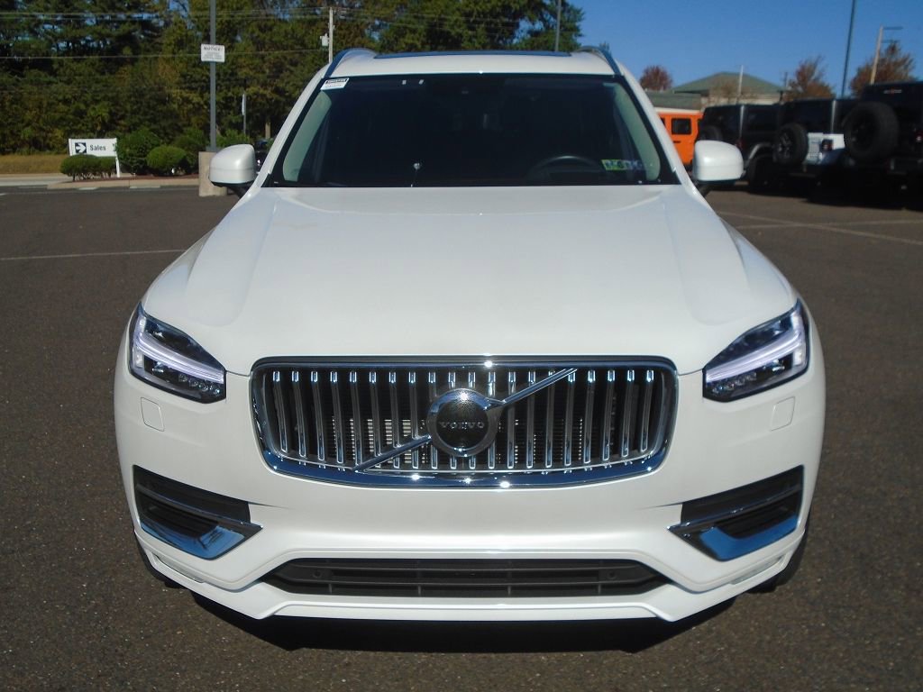 Used 2022 Volvo XC90 T6 Inscription w/ Advanced Package image 5
