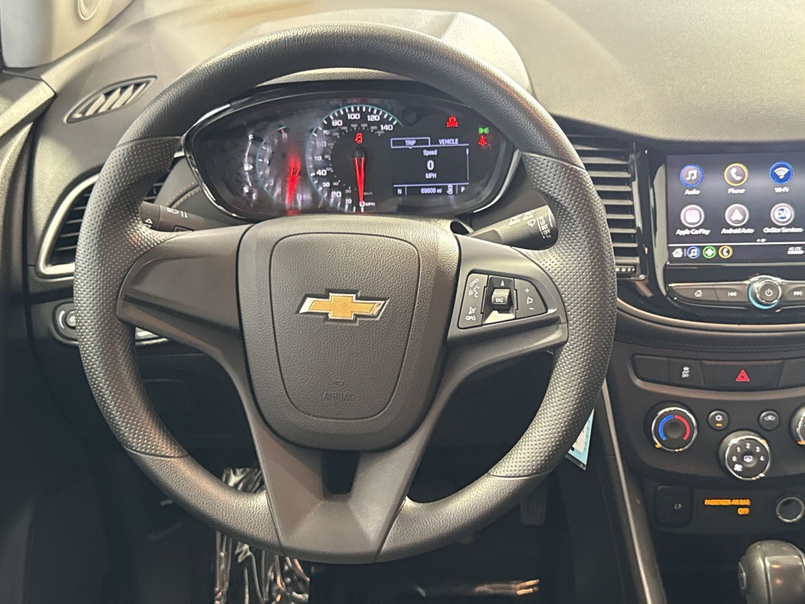 Used 2020 Chevrolet Trax LS AWD/4WD image 17