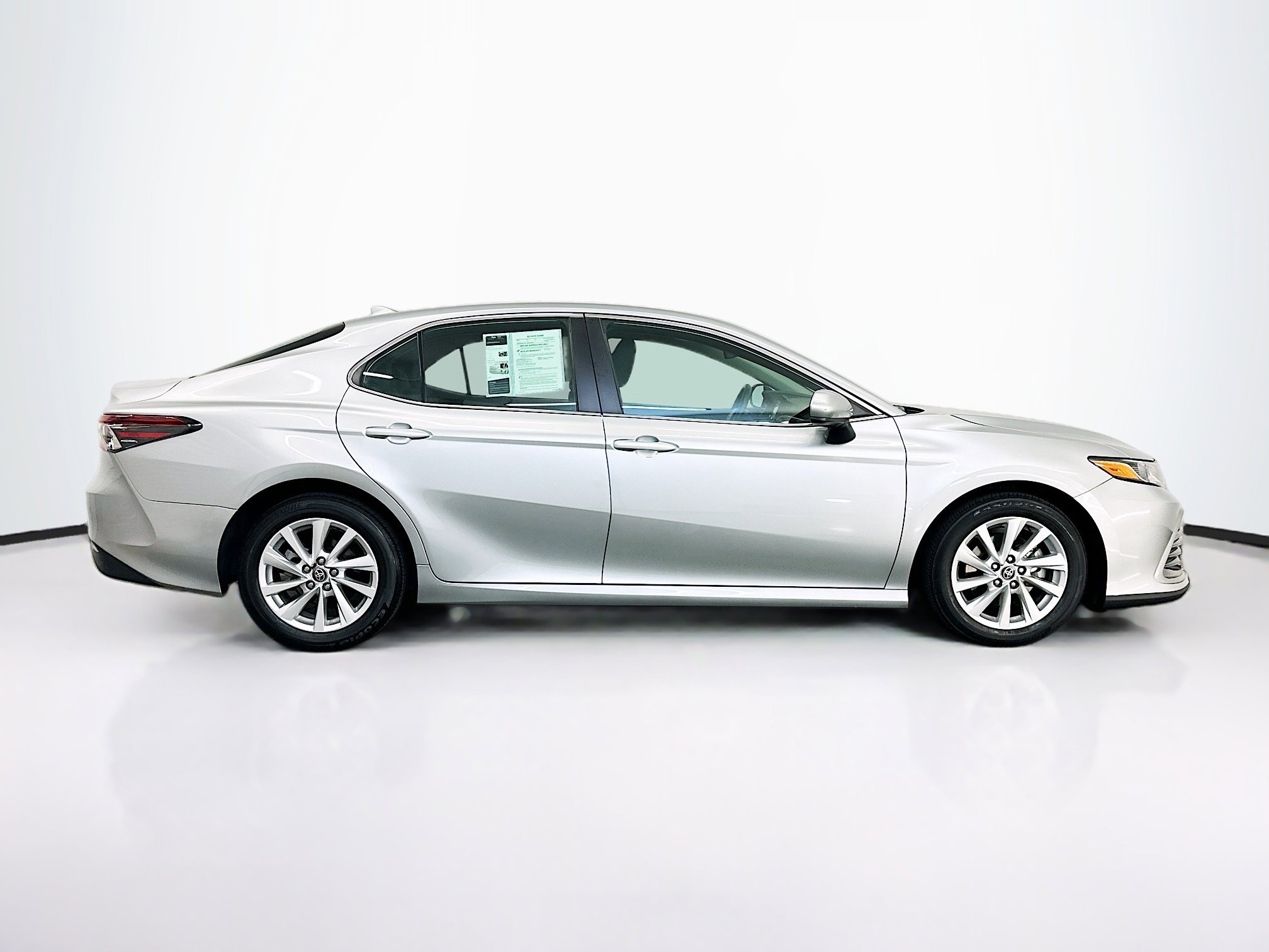 Used 2023 Toyota Camry LE FWD image 10