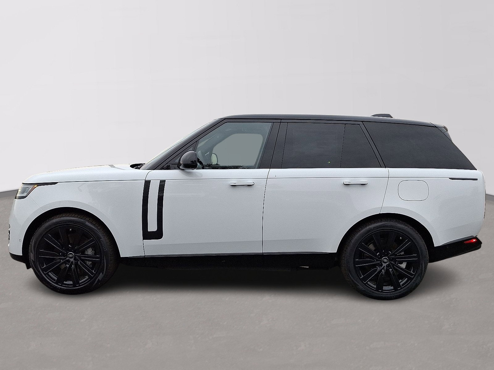 New 2025 Land Rover Range Rover SE image 5
