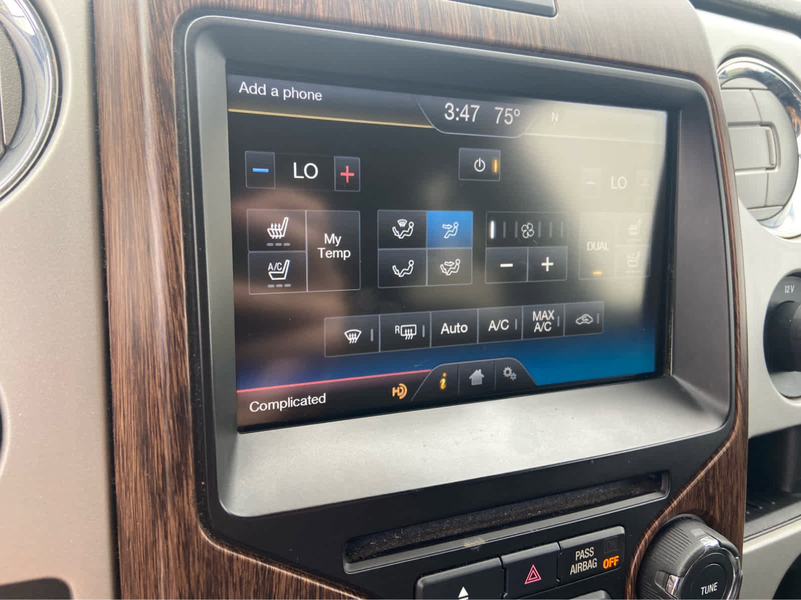 Used 2014 Ford F150 Lariat w/ Equipment Group 502A Luxury image 26