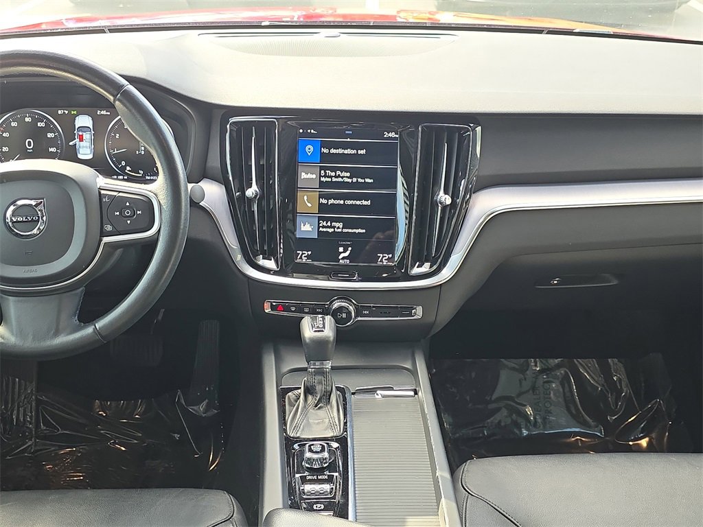 Used 2020 Volvo S60 T5 Momentum image 21