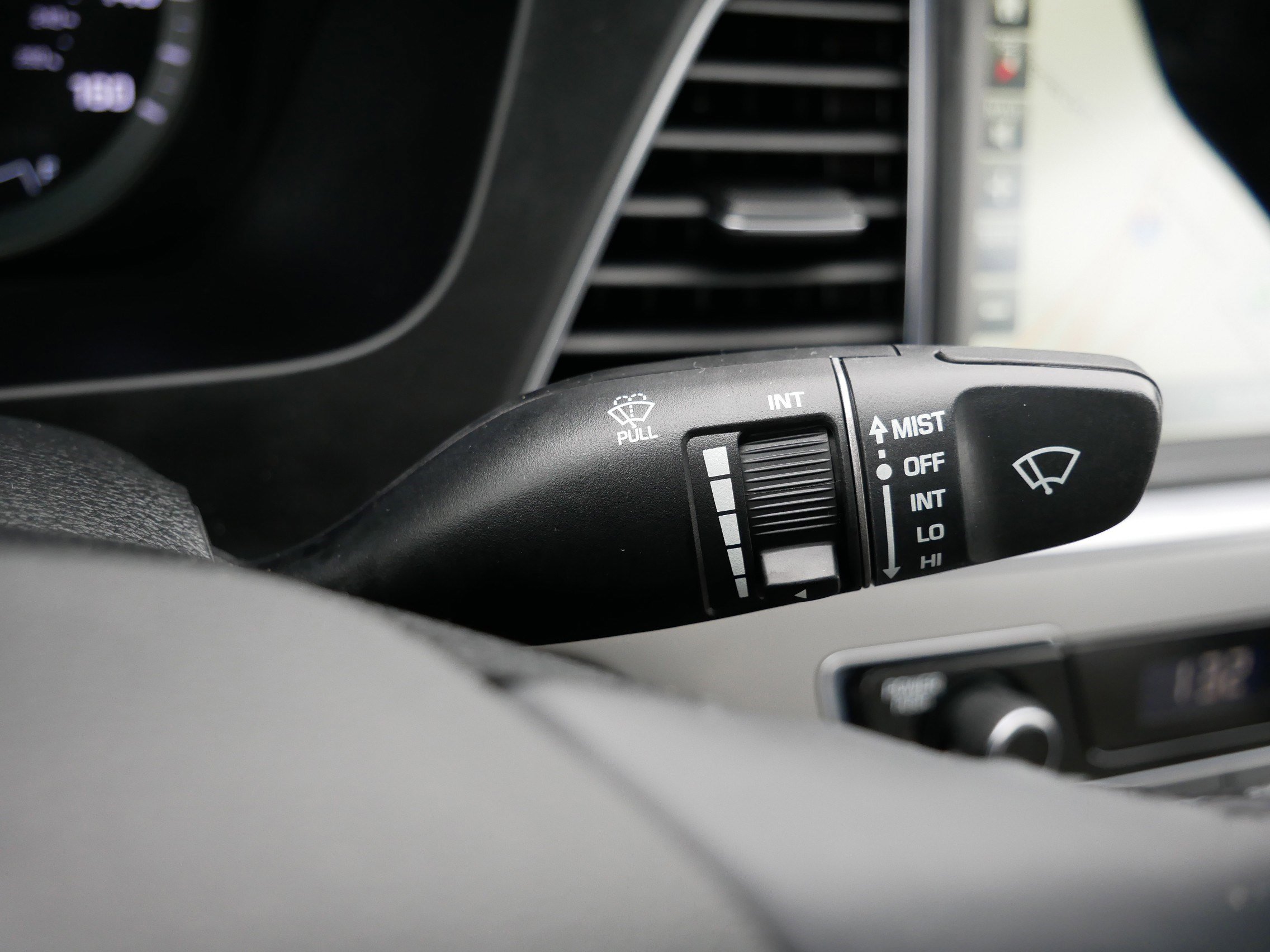 Used 2017 Hyundai Sonata Limited w/ Ultimate Package 04 image 32