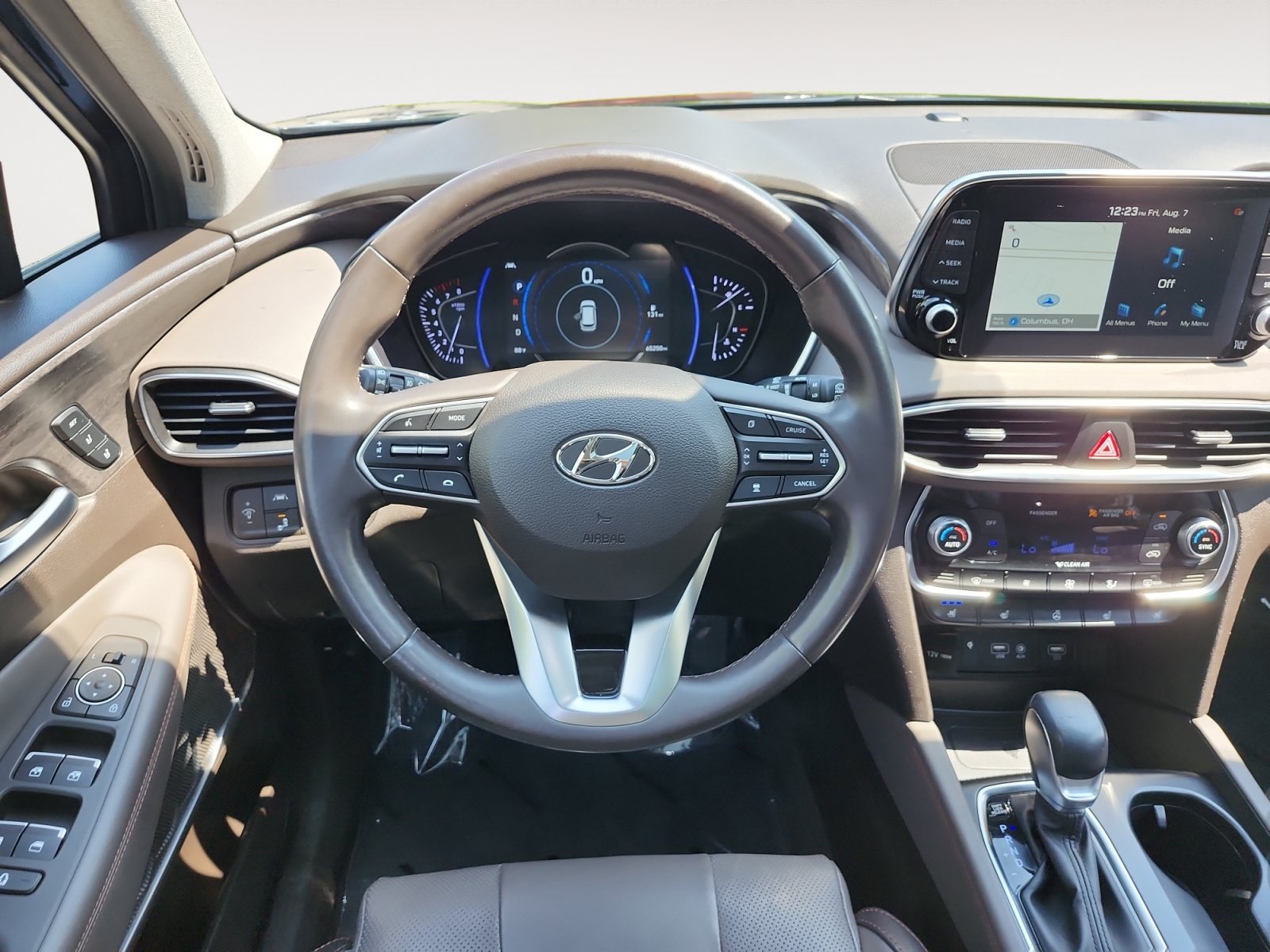 Used 2020 Hyundai Santa Fe Limited AWD/4WD image 12