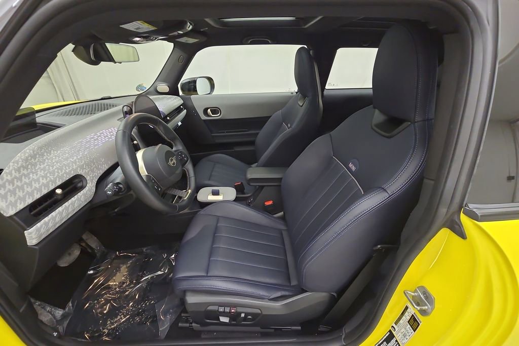 Certified 2025 MINI Cooper S image 12