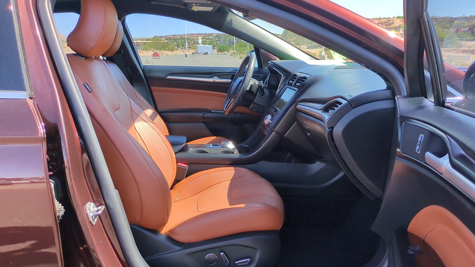 Used 2019 Ford Fusion Titanium FWD image 31