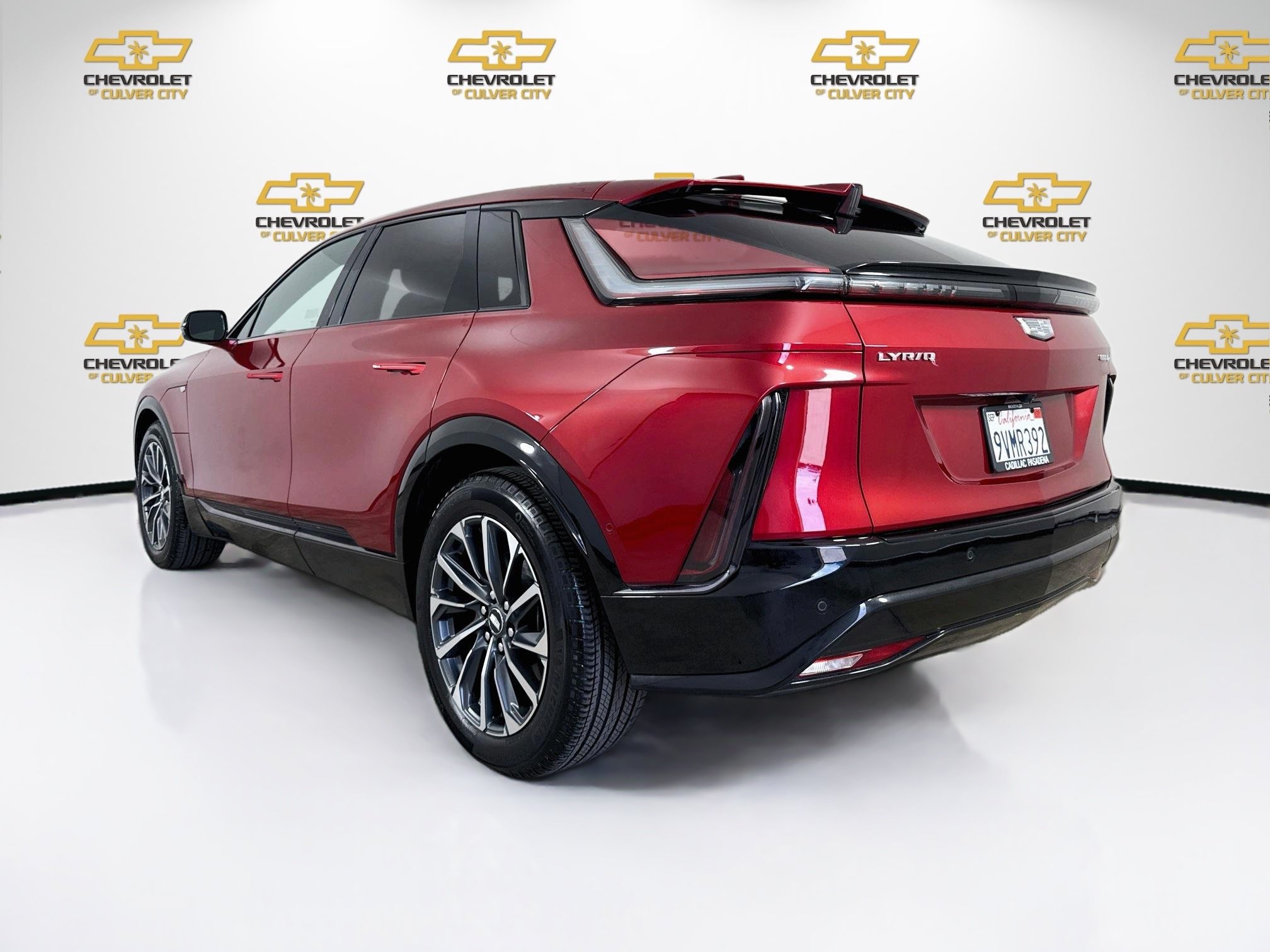 Used 2025 Cadillac Lyriq Sport AWD/4WD image 6