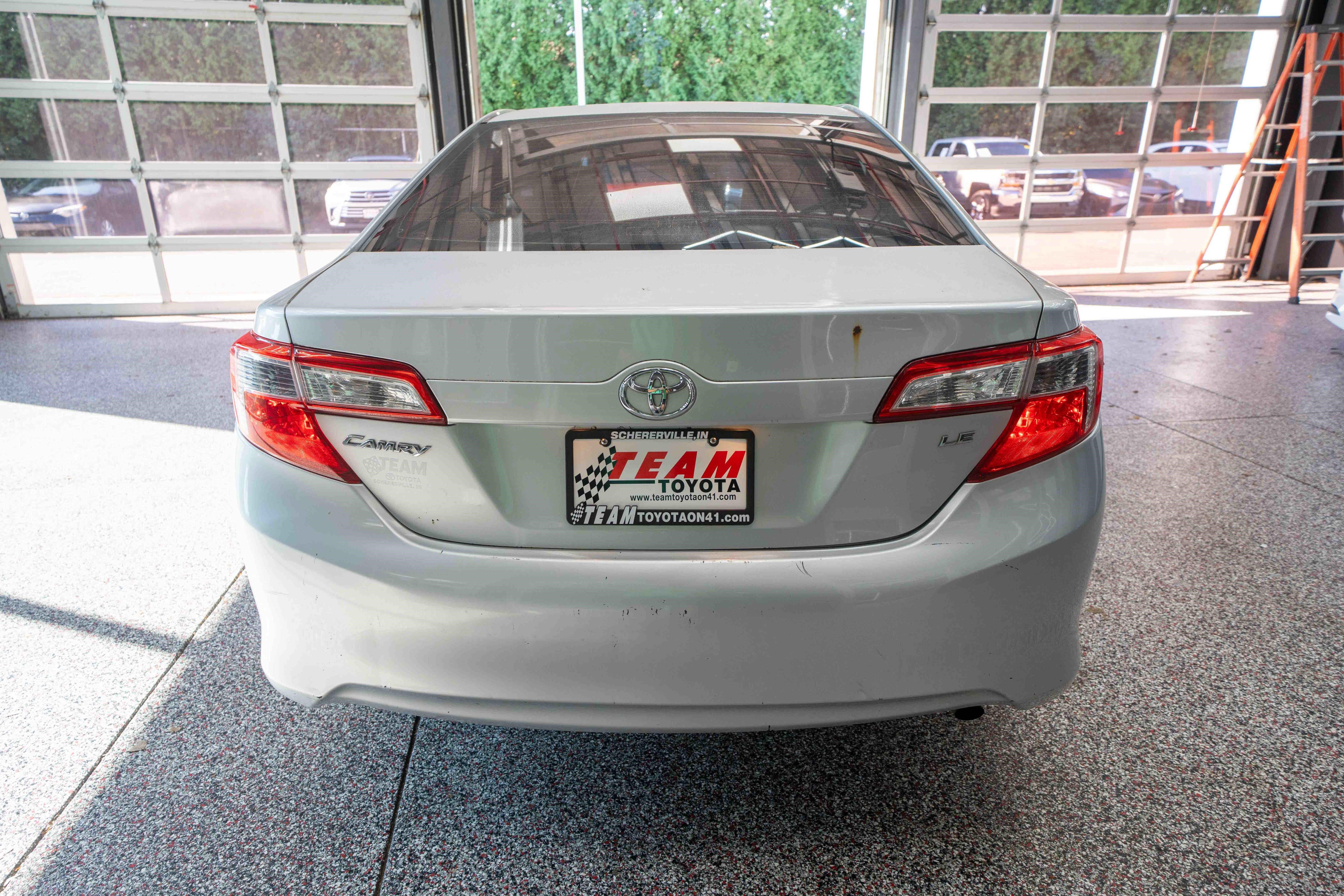 Used 2012 Toyota Camry LE FWD image 3