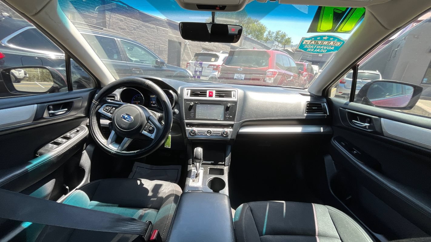 Used 2017 Subaru Legacy 2.5i Premium AWD/4WD image 16