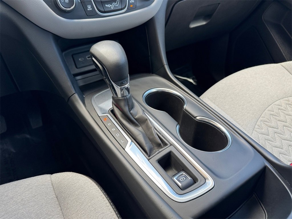 Used 2022 Chevrolet Equinox LS image 28