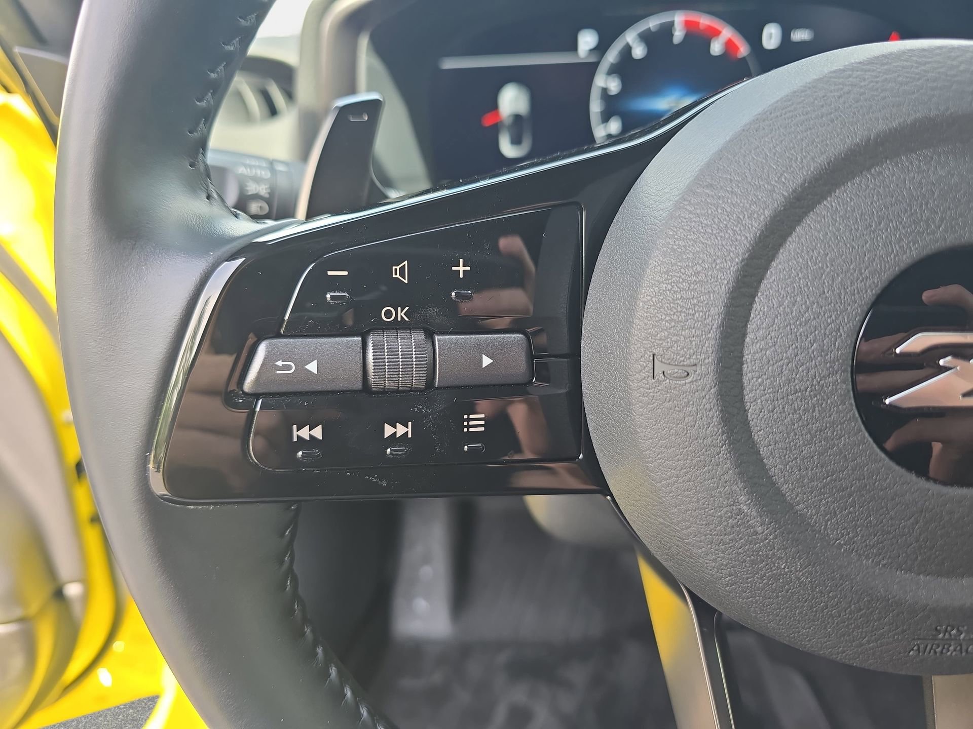 Used 2024 Nissan Z Performance w/ Floor Mat Package RWD image 16