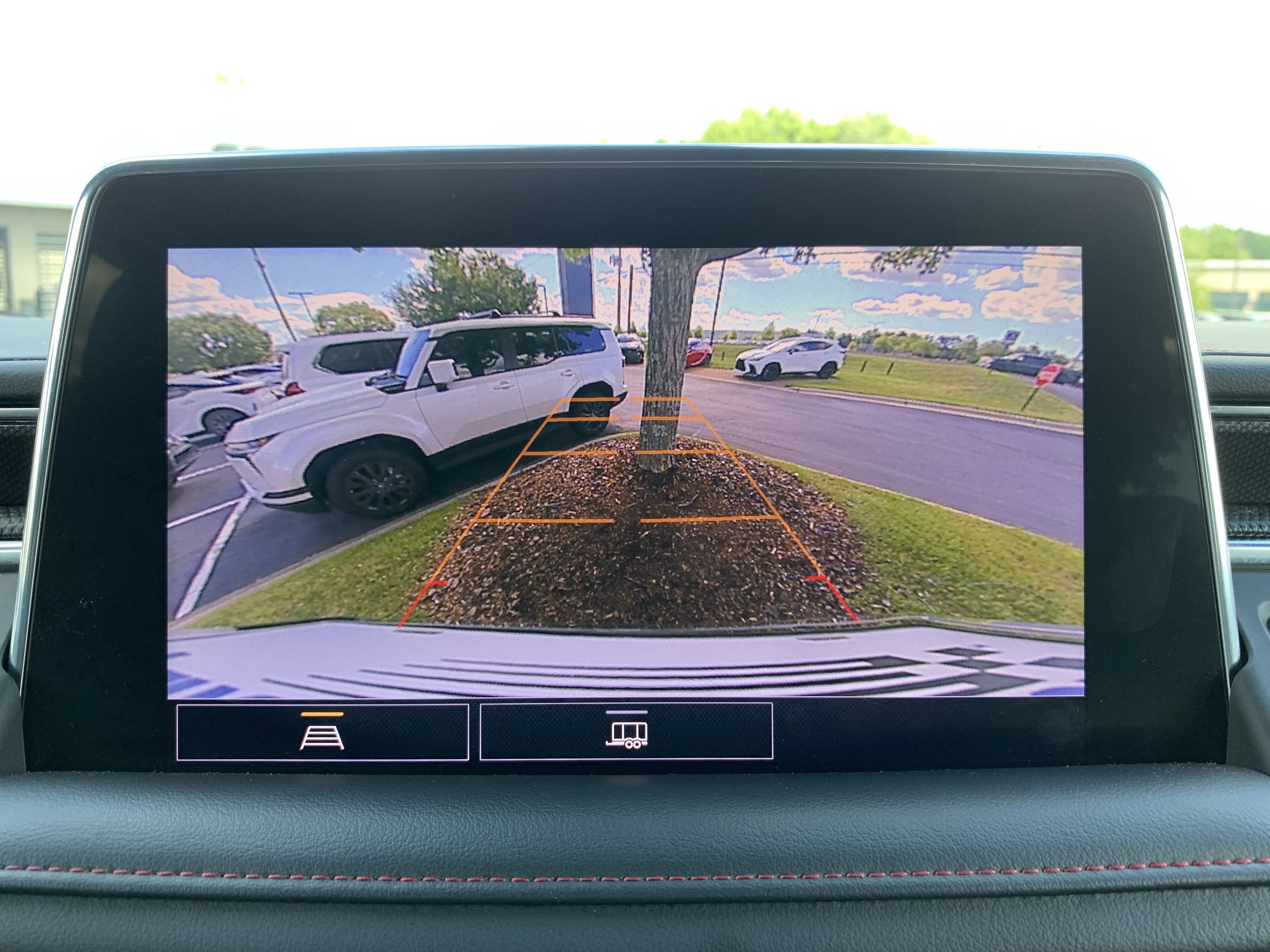 Used 2021 Chevrolet Tahoe RST w/ Rear Media and Nav Package AWD/4WD image 25