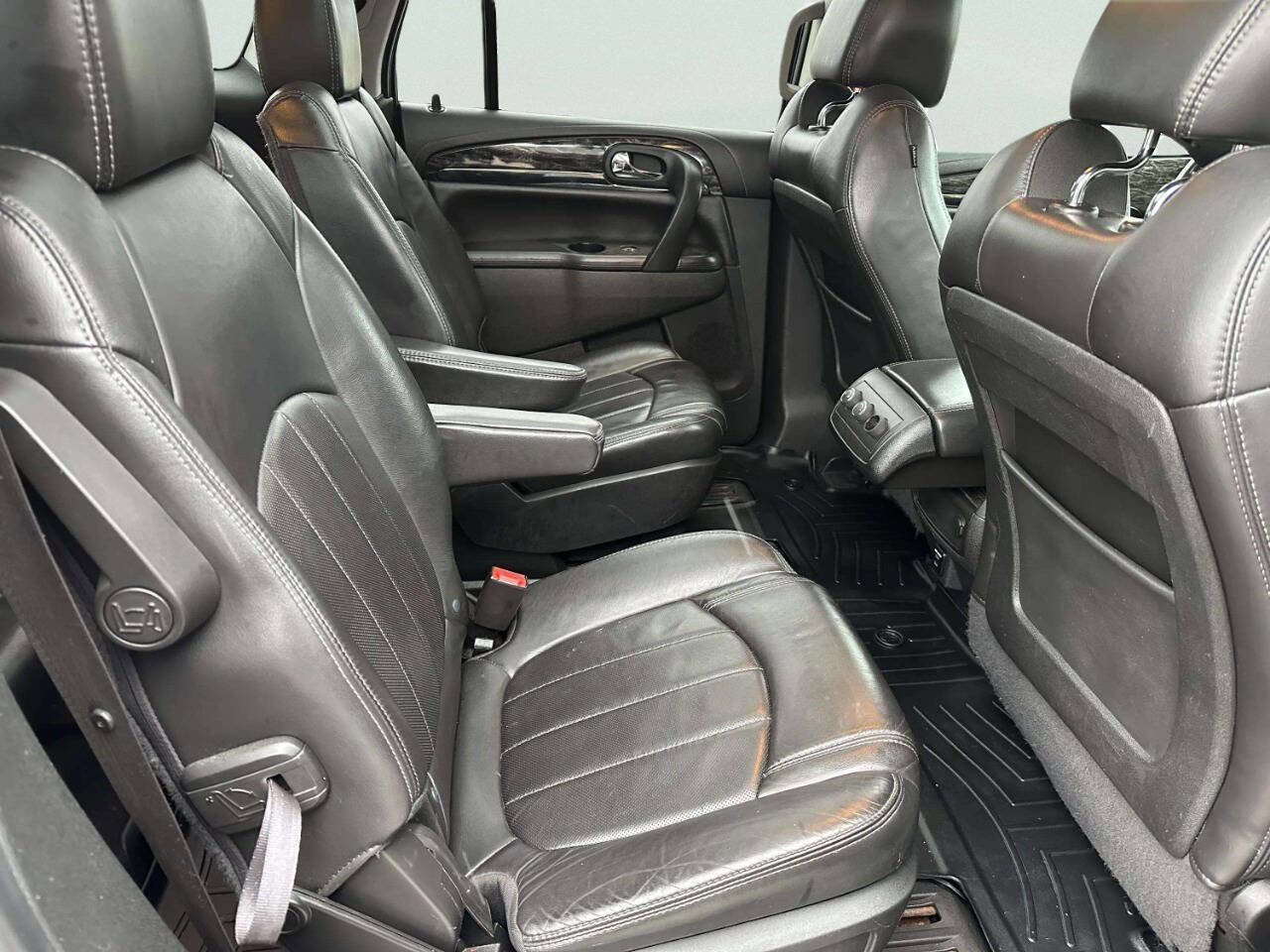 Used 2014 Buick Enclave Leather AWD/4WD image 16