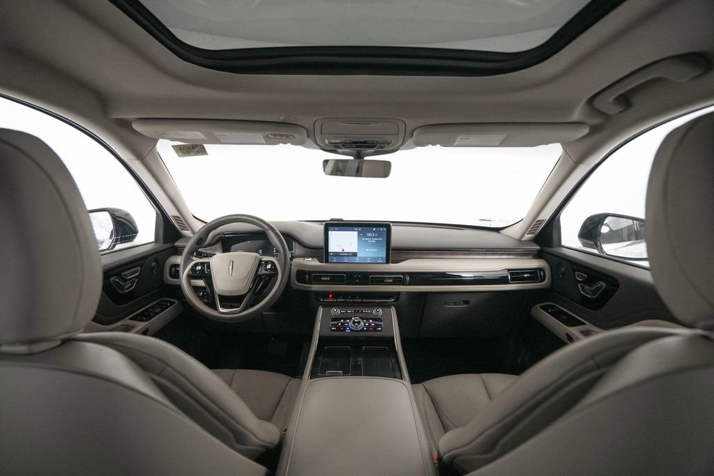 Used 2022 Lincoln Aviator Reserve w/ Equipment Group 201A image 15