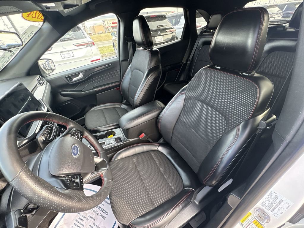 Used 2024 Ford Escape ST-Line w/ Tech Pack #1 image 13