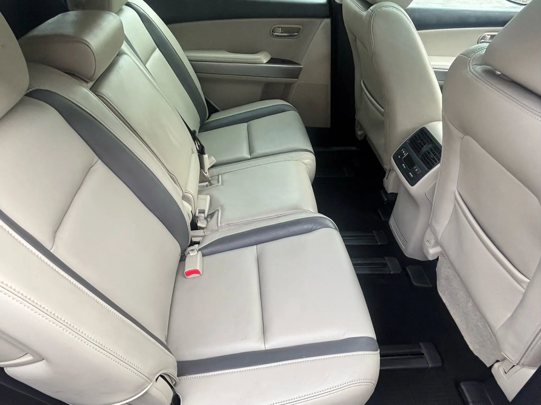 Used 2012 MAZDA CX-9 Grand Touring w/ Moonroof & Bose Audio Pkg image 23