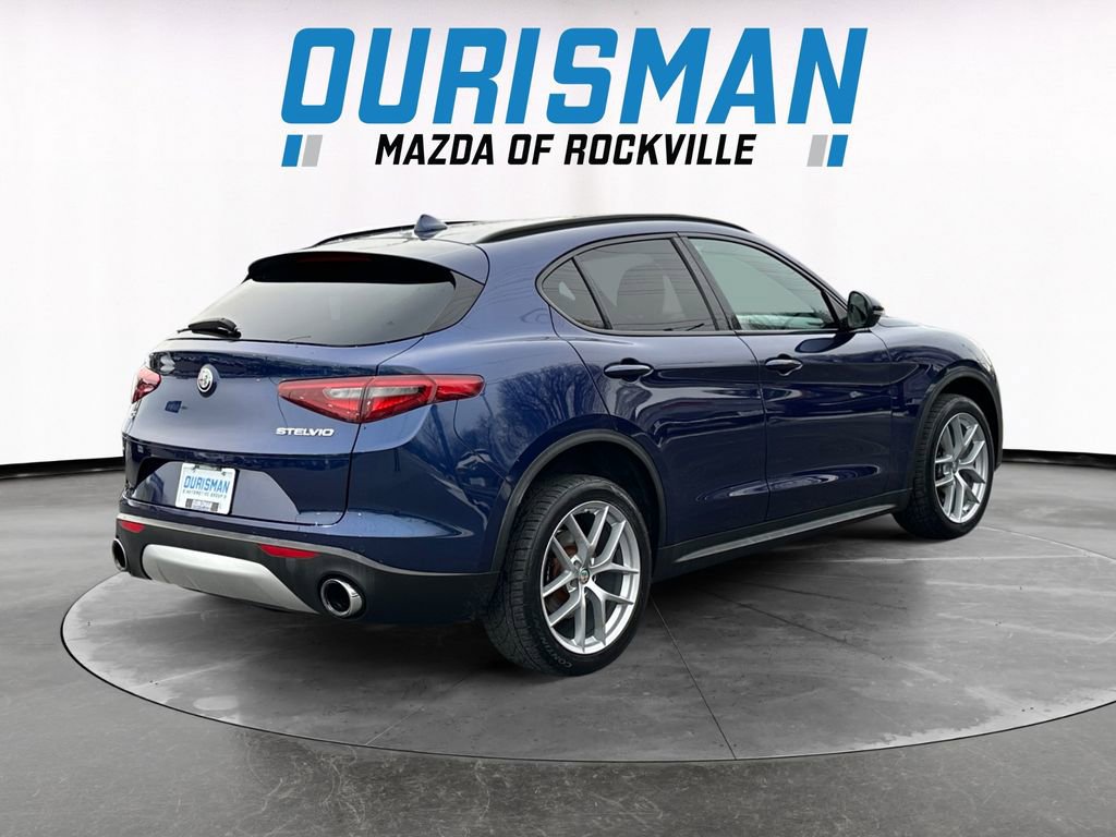 Used 2018 Alfa Romeo Stelvio Ti Sport image 6