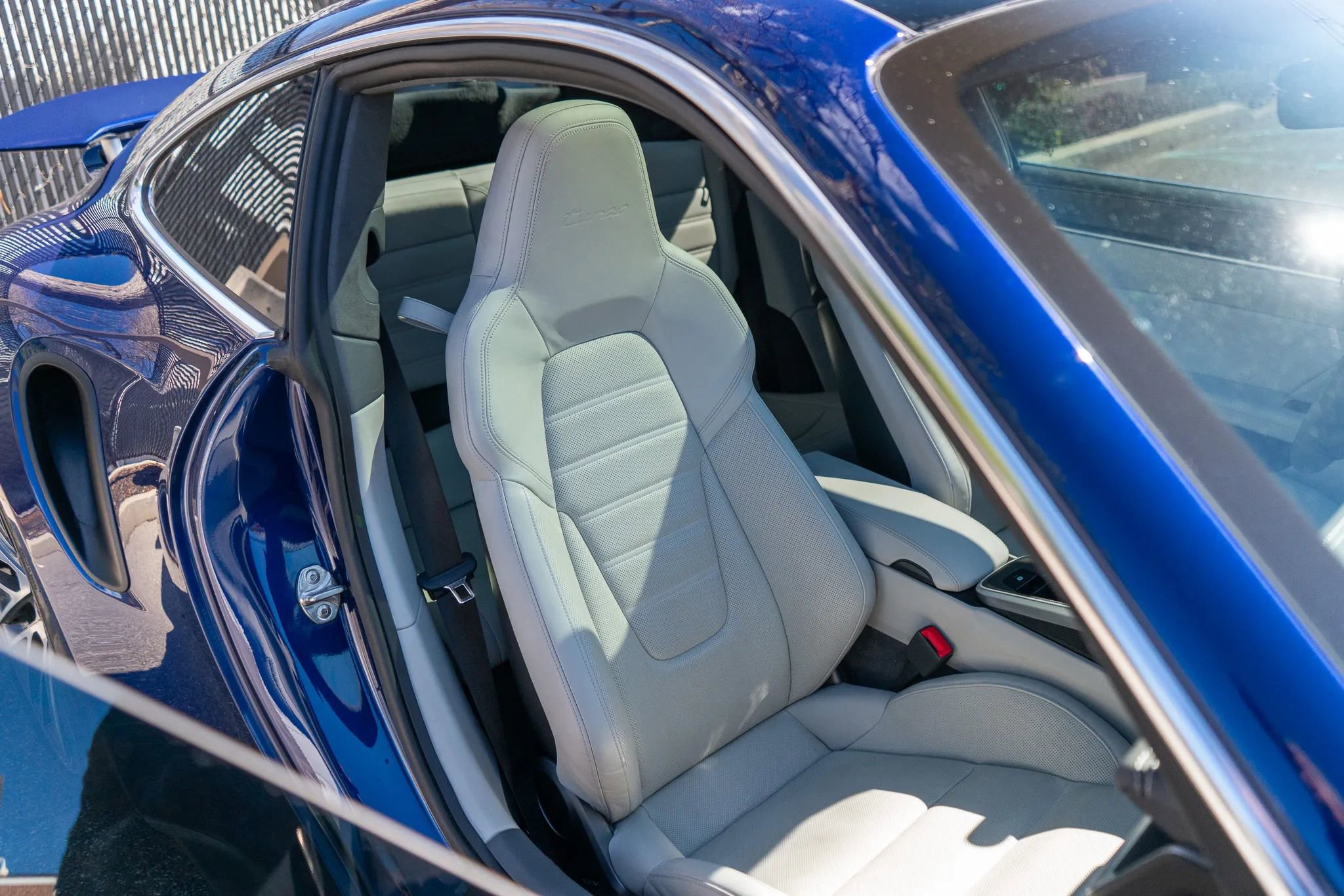 Used 2021 Porsche 911 Turbo image 57