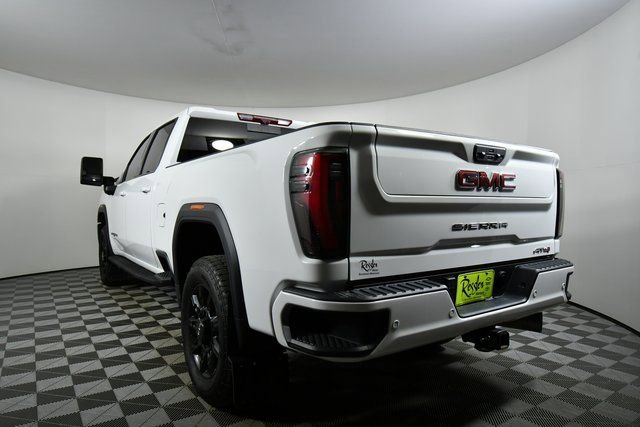 Used 2025 GMC Sierra 2500 AT4 w/ AT4 Premium Plus Package image 13