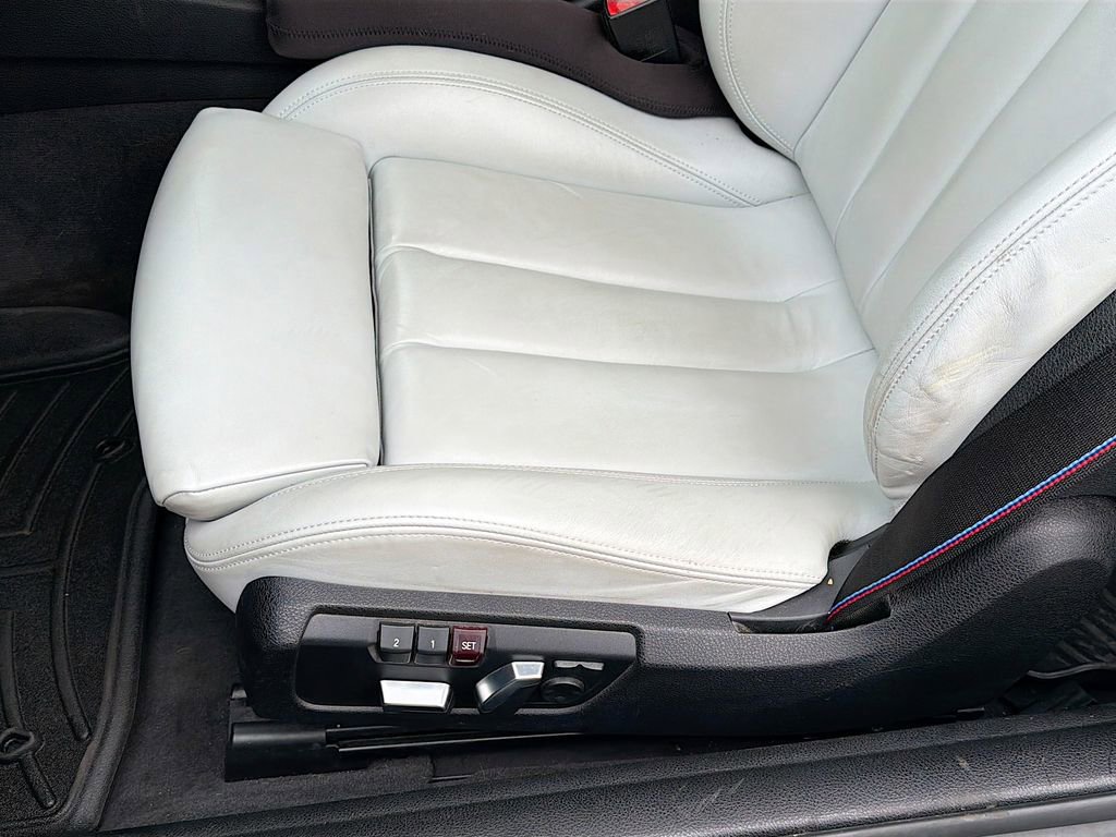 Used 2020 BMW M4 Convertible w/ Competition Package image 20