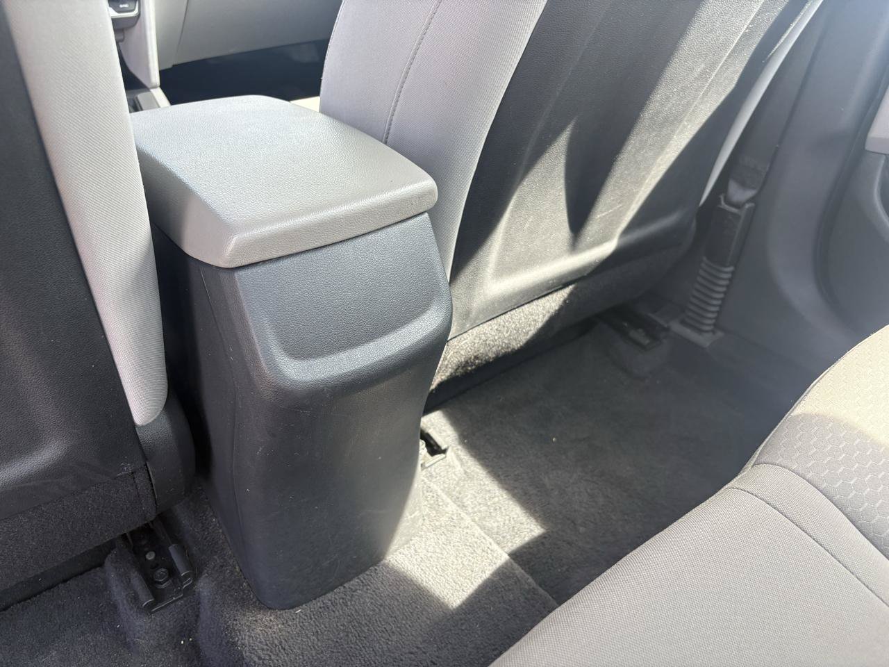 Used 2020 Hyundai Elantra SEL FWD image 28
