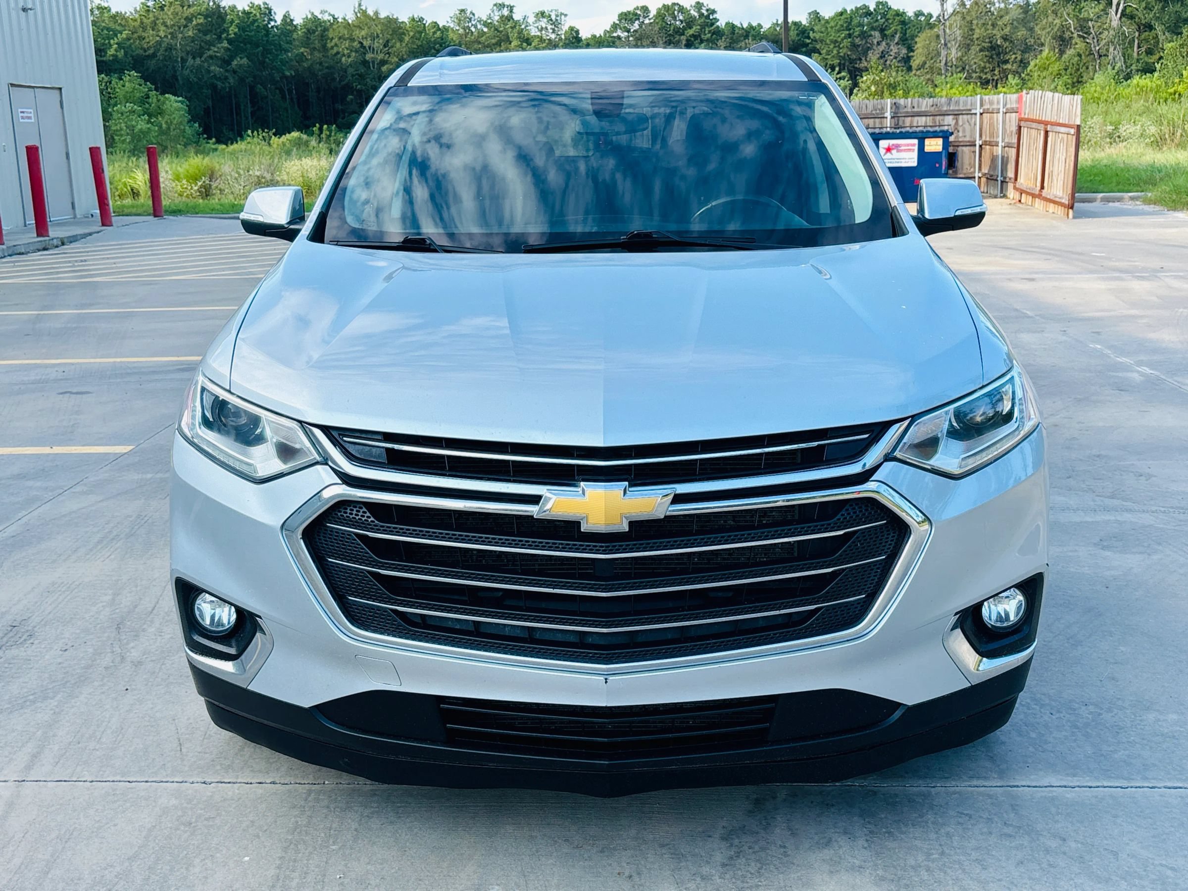 Used 2021 Chevrolet Traverse LT AWD/4WD image 2