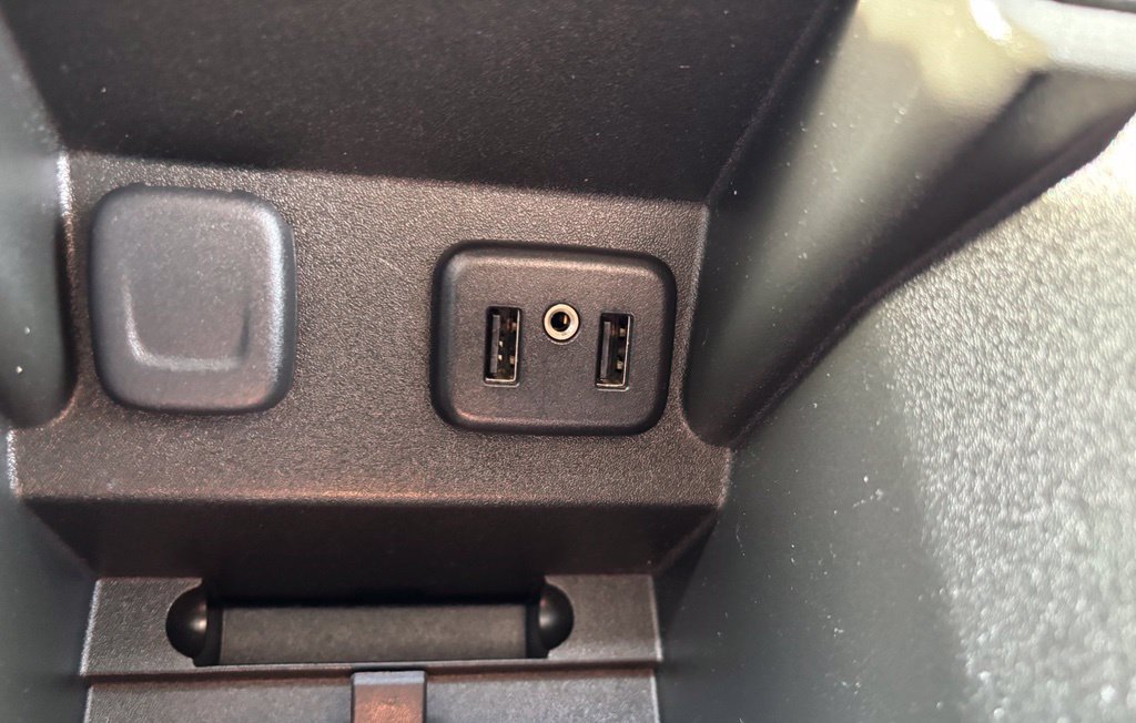 Used 2017 Buick LaCrosse Essence FWD image 25