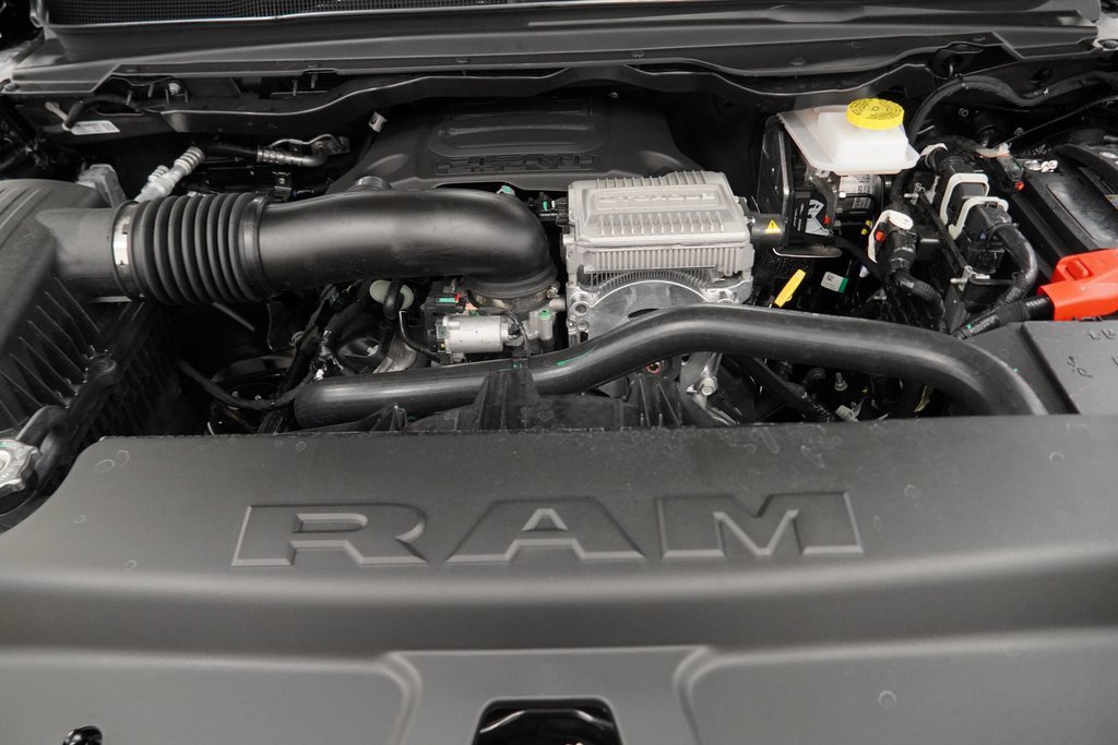 New 2026 RAM 1500 4x4 Crew Cab image 36