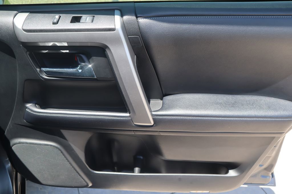 Used 2019 Toyota 4Runner SR5 Premium image 24