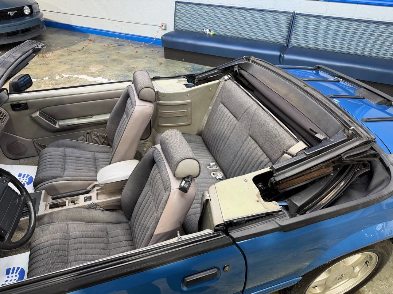 Used 1992 Ford Mustang LX image 26