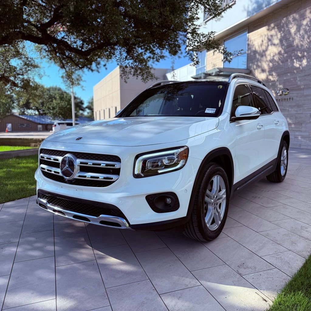 Used 2023 Mercedes-Benz GLB 250 image 2