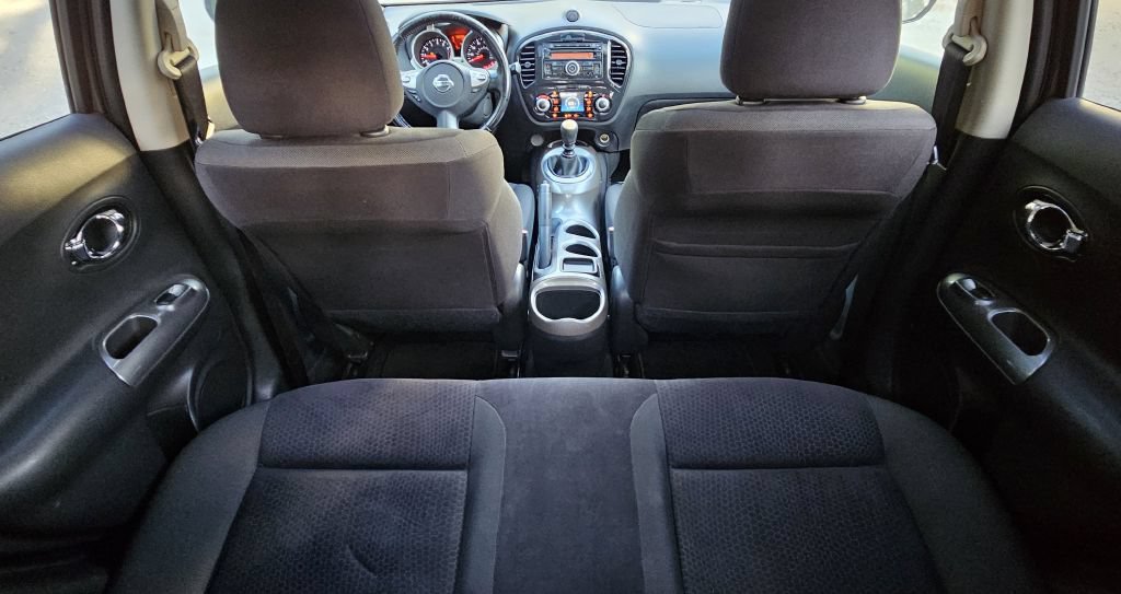 Used 2011 Nissan Juke SV FWD image 14
