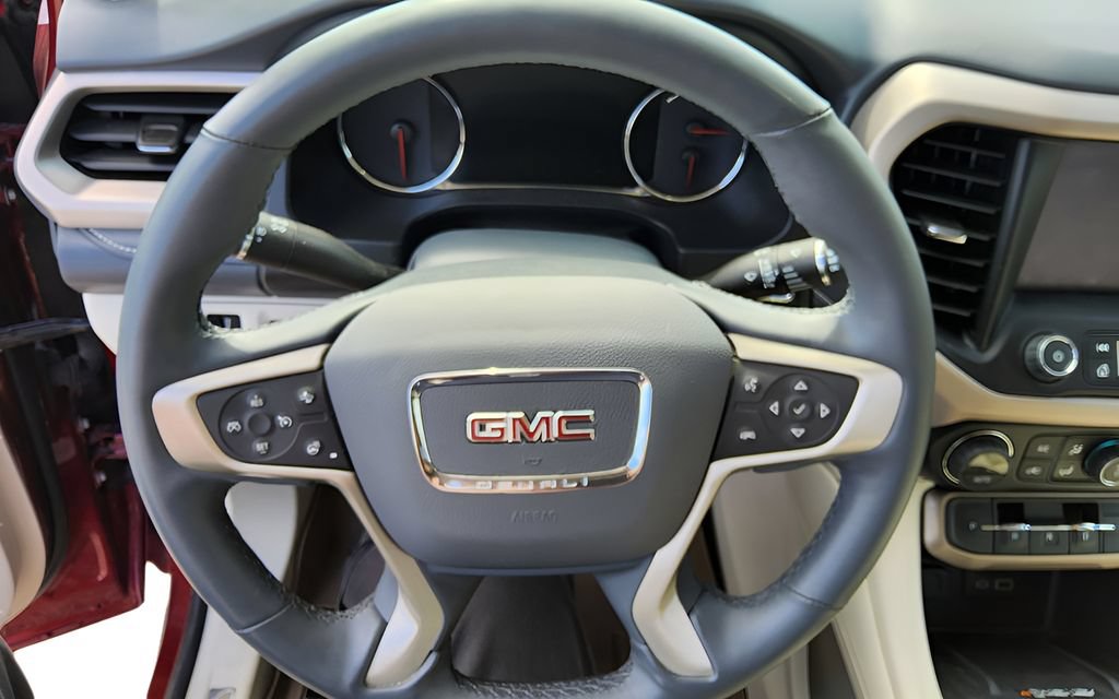 Used 2023 GMC Acadia Denali w/ Denali Technology Package AWD/4WD image 19