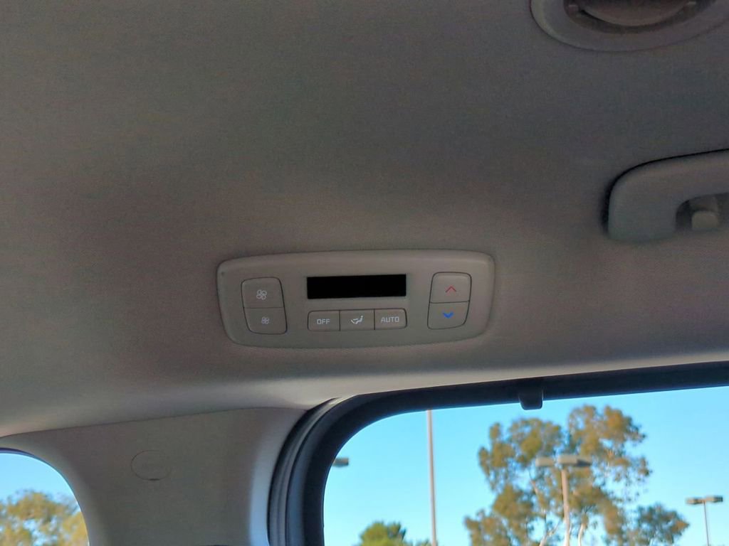 New 2026 Kia Carnival EX FWD image 20