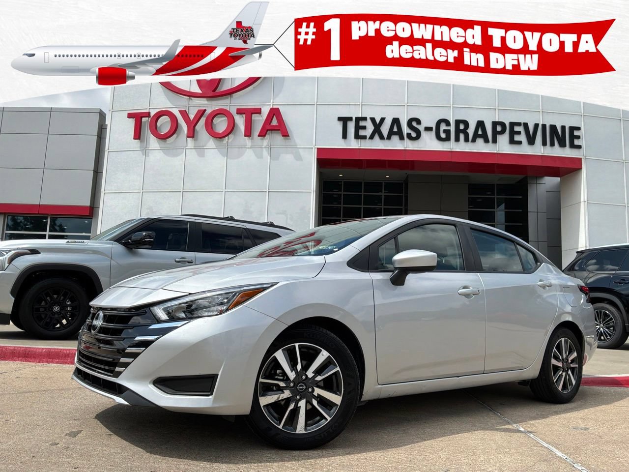 Used 2025 Nissan Versa SV FWD image 1