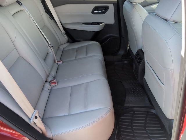 Used 2023 Nissan Rogue SL w/ SL Premium Package image 27