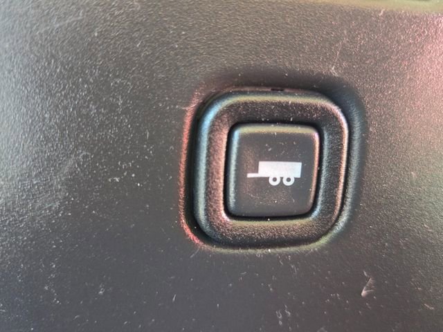 Used 2020 Chevrolet Express 2500 w/ Driver Convenience Package image 25