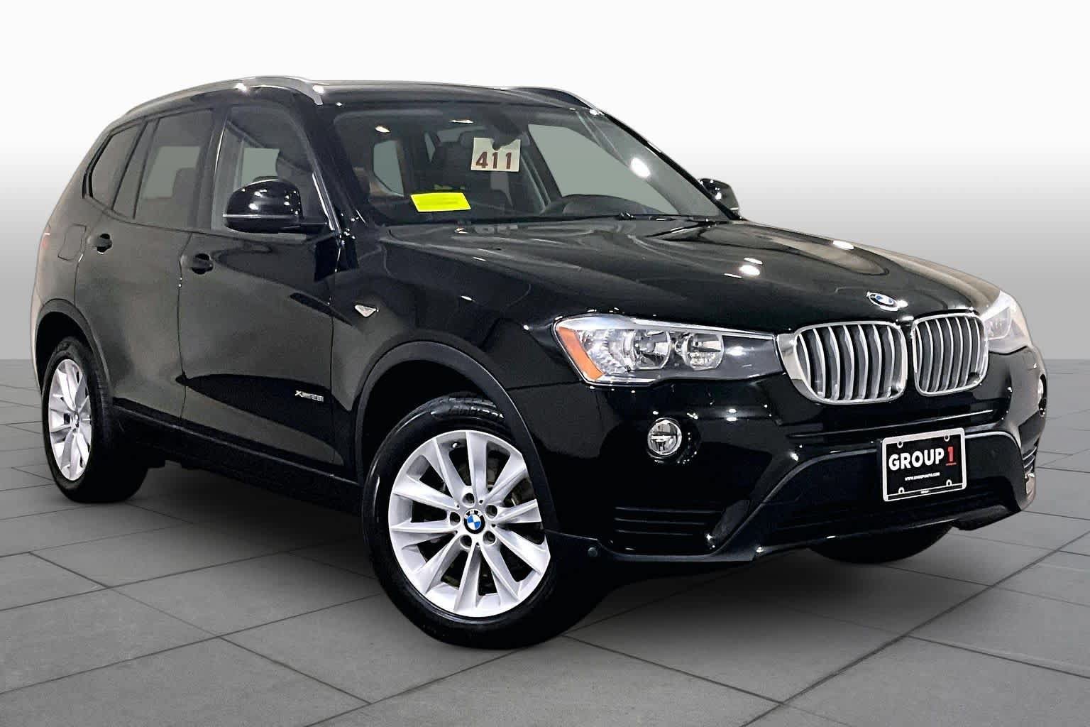 Used 2017 BMW X3 xDrive28i AWD/4WD image 2