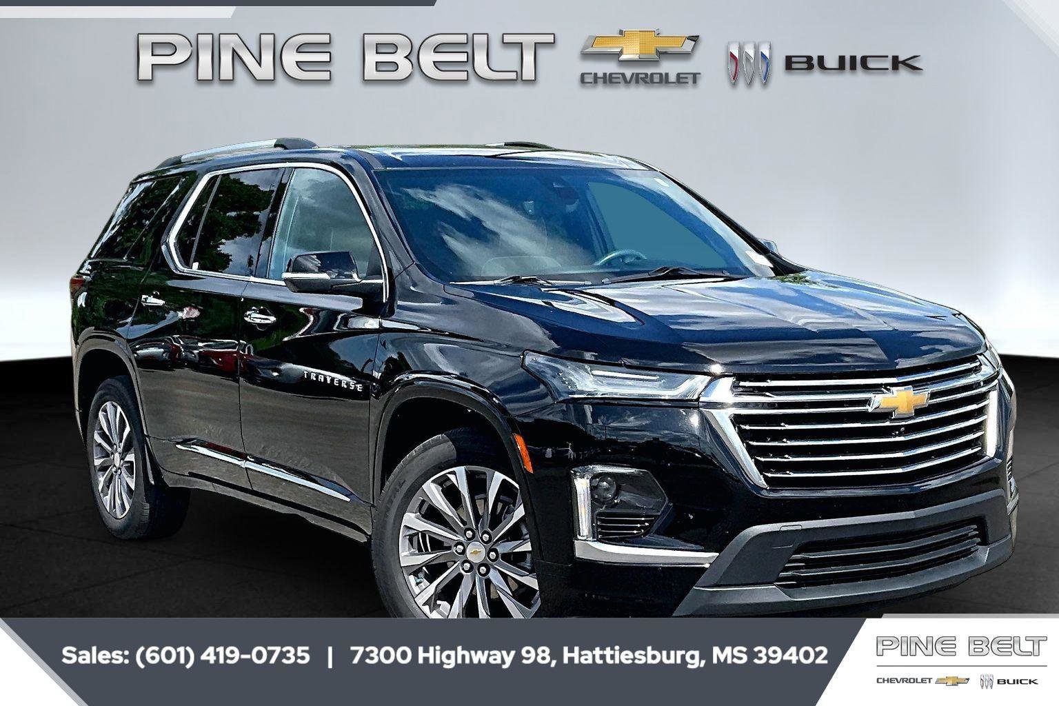 Used 2022 Chevrolet Traverse Premier FWD image 1