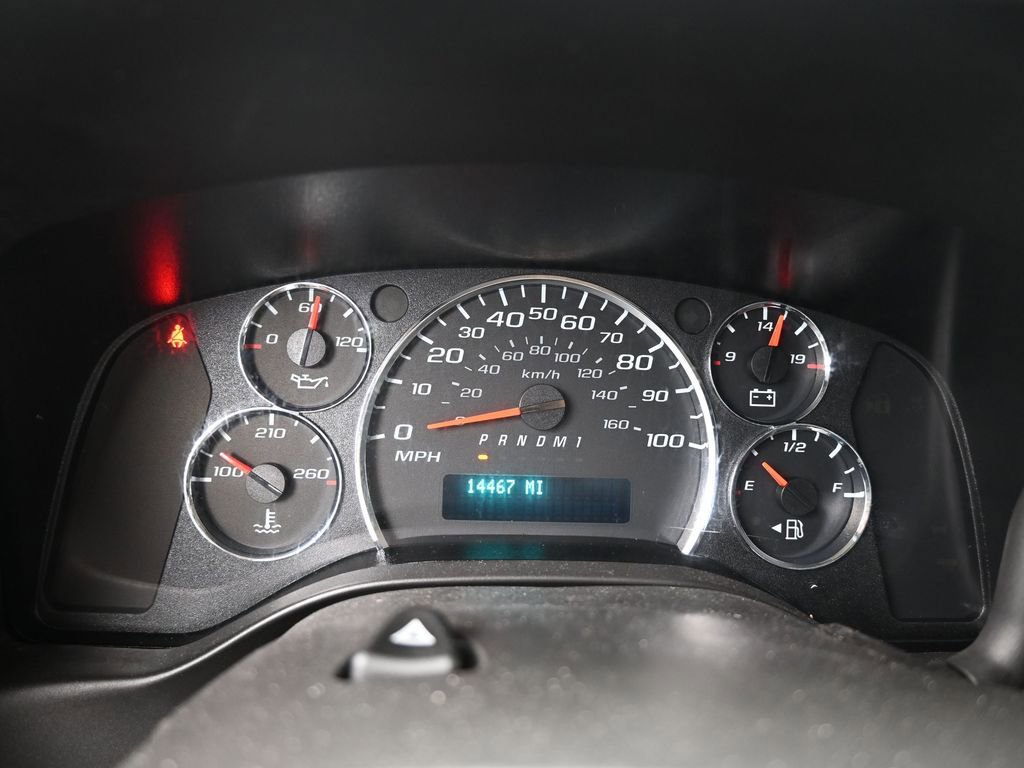 Used 2024 Chevrolet Express 2500 w/ Driver Convenience Package image 26