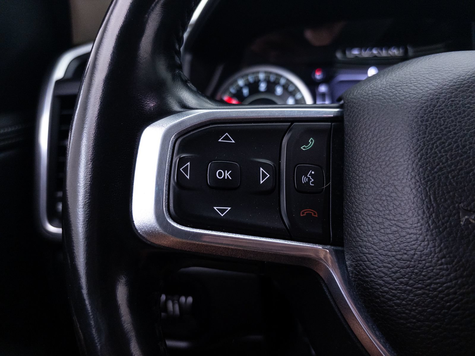 Used 2021 RAM 1500 Laramie w/ Off Road Group AWD/4WD image 40